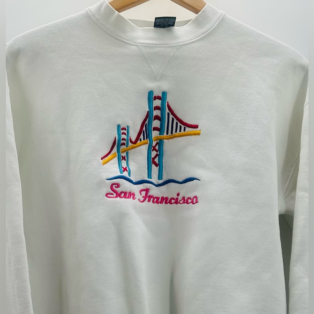 VINTAGE Embroidered San Francisco Golden Gate Bridge Rainbow Sweatshirt 90s LG